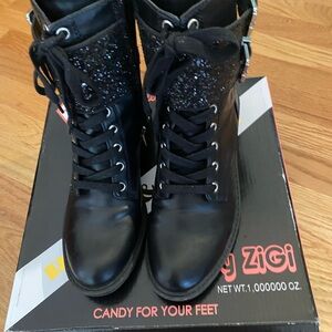 Rock & Candy Black Ankle Boots